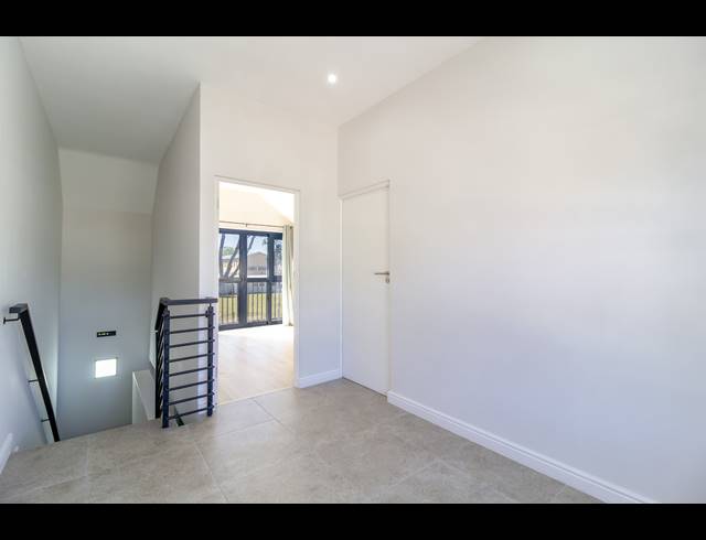 3 BEDROOM TOWNHOUSE TO LET IN HARFIELD VILLAGE